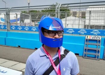 Fans balapan mobil listrik, Mohamad Faiz Raya saat diwawancarai pewarta di Jakarta International E-Prix Circuit (JIEC), Jakarta, Sabtu (3/6/2023). (MASAPNEWS/ANT)