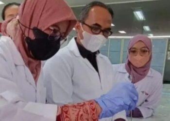Dosen Unja olah buah pedada jadi peningkat sistem imun tubuh, Jumat (16/6/2023). (MASAPNEWS/ANT/HO-Unja)