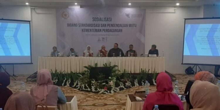 Direktorat Standardisasi dan Pengendalian Mutu Kementerian Perdagangan melalui Balai Sertifikasi saat melakukan sosialisasi pemeriksaan kehalalan di Jakarta, Rabu (14/6/2023). (MASAPNEWS/ANT/HO-Kementerian Perdagangan)