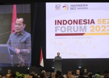 Sekretaris Kemenko Perekonomian Susiwijono Moegiarso selaku Plt Sekjen Denas KEK dalam acara Indonesia Special Economic Zone Forum 2023 yang dipantau secara daring, di Jakarta, Kamis (3/8/2023). (MASAPNEWS/ANT)