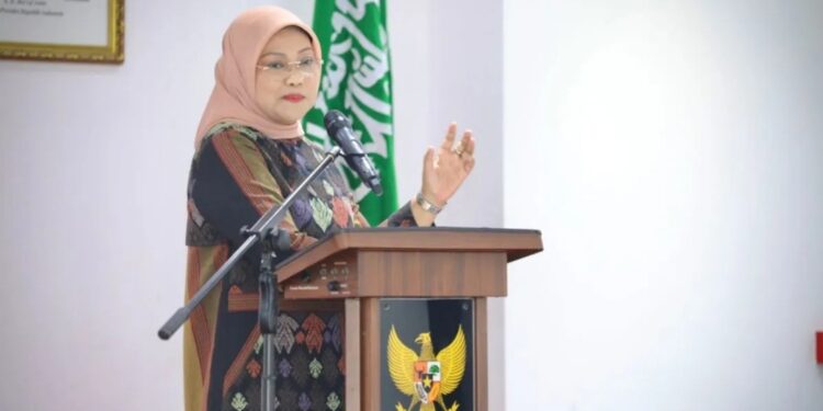 Menteri Ketenagakerjaan, Ida Fauziyah saat membuka Rakor Atase, Staf Teknis, dan Kepala Bidang Ketenagakerjaan di Jeddah, Arab Saudi, Kamis (24/8/2023). (MASAPNEWS/ANT/HO-Kemnaker)