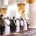 Arsip Foto Presiden Jokowi melaksanakan salat tarawih berjamaah bersama Menteri Energi dan Infrastruktur Persatuan Emirat Arab Suhail Mohammed Al Mazroei di Masjid Raya Sheikh Zayed, Kota Surakarta, Jawa Tengah, Senin (10/4/2023) (MASAPNEWS/ANT/HO-Biro Pers Sekretariat Presiden)