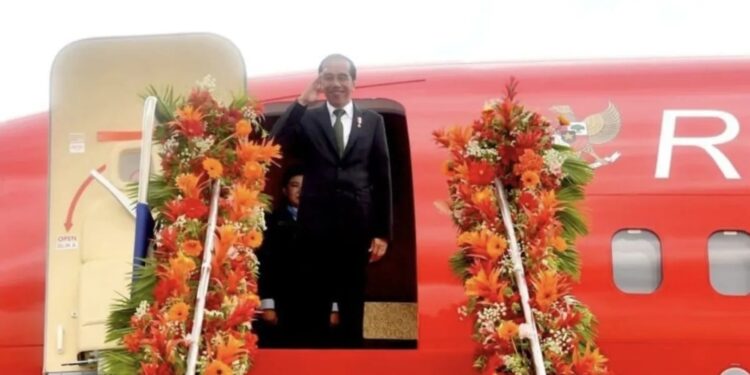 Presiden Joko Widodo bertolak menuju Vietnam melalui Colonel Jesus Villamor Air Base, Manila, Filipina, Kamis (11/1/2024). (MASAPNEWS/ANT/HO-Sekretariat Presiden)