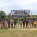 Wakil Ketua I DPRD Kabupaten Gunung Mas dan para pemangku kepentingan berfoto bersama, usai upacara pembukaan TMMD di Desa Bangun Sari Kecamatan Manuhing, Selasa (20/2/2024). (IST)