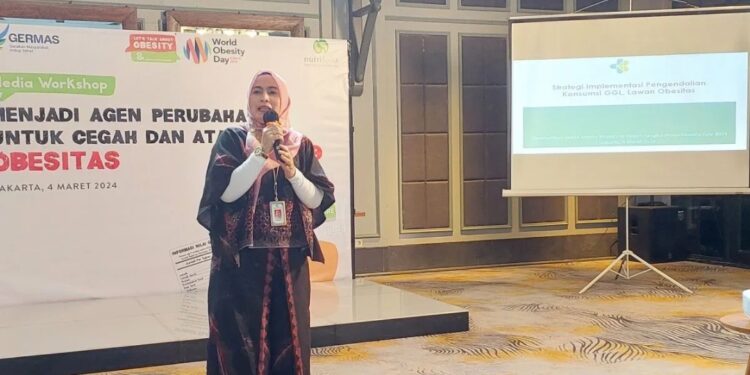 Direktur Pencegahan dan Pengendalian Penyakit Tidak Menular Kementerian Kesehatan RI Dr. Eva Susanti S.Kp M.Kes dalam acara diskusi tentang obesitas di Jakarta, Senin (4/3/2024). (MASAPNEWS/ANT)