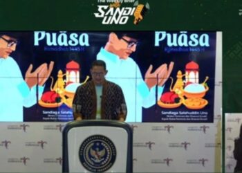 Tangkapan layar - Menparekraf Sandiaga Salahuddin Uno dalam The Weekly Brief with Sandi Uno yang dipantau dari Jakarta, Rabu (13/2/2024). (MASAPNEWS/ANT/Youtube Kemenparekraf)