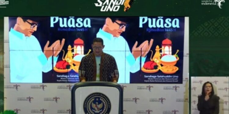 Tangkapan layar - Menparekraf Sandiaga Salahuddin Uno dalam The Weekly Brief with Sandi Uno yang dipantau dari Jakarta, Rabu (13/2/2024). (MASAPNEWS/ANT/Youtube Kemenparekraf)