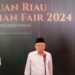 Gubernur Kepri Ansar Ahmad (kiri) mendampingi Wapres RI Ma'ruf Amin membuka Kepri Ramadhan Fair 2024 di Gedung Daerah Tanjungpinang, Jumat (15/3/2024). (MASAPNEWS/ANT)