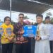 Penyerahan hadiah kepada para pemenang pawai. (MASAPNEWS/GCM)