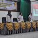 Wakil Bupati Gunung Mas Efrensia LP Umbing (tengah) dan lainnya saat pembukaan bimtek inovasi daerah di Kuala Kurun, Rabu (20/3/2024). (IST)