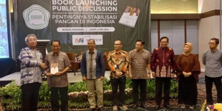 Peluncuran buku Pentingnya Stabilisasi Pangan di Indonesia, di IICC Kota Bogor. (MASAPNEWS/ANT/HO-Humas Perum BULOG)