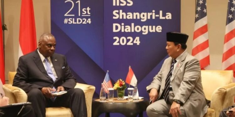 Menteri Pertahanan Prabowo Subianto bertemu dengan Menteri Pertahanan Amerika Serikat Lloyd J Austin. (MASAPNEWS/ANT/HO-Kemenhan)