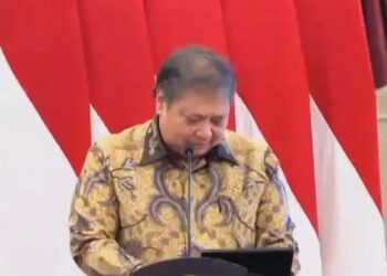 Menteri Koordinator Bidang Perekonomian Airlangga Hartarto menyampaikan pidatonya dalam Rapat Koordinasi Nasional Pengendalian Inflasi 2024 di Istana Negara, Jakarta, Jumat (14/6/2024). (MASAPNEWS/ANT)