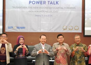 Narasumber dan pihak terkait foto bersama saat pembukaan IPMI Power Talk Series dengan tema 'Nusantara: The New Indonesia’s Capital City Towards Golden Indonesia 2045' di Jakarta, Sabtu, (15/6). (MASAPNEWS/ANT/HO Humas OIKN)