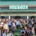 Umat Islam keluar dari masjid usai melaksanakan Shalat Idul Fitri 1444 Hijriah di Masjid Jami' Pondok Modern Darussalam Gontor, Ponorogo, Jawa Timur, Jum'at (21/4/2023). (MASAPNEWS/ANT)