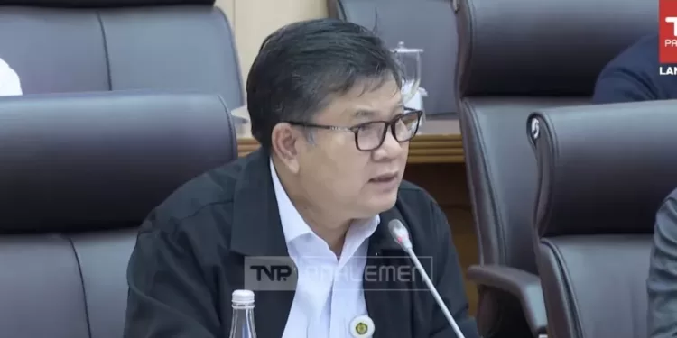 Tangkapan layar - Direktur Jenderal Ketenagalistrikan Jisman Hutajulu dalam Rapat Dengar Pendapat bersama Komisi VII DPR sebagaimana dipantau melalui kanal YouTube TVR Parlemen, di Jakarta, Senin (3/6/2024). (MASAPNEWS/ANT)