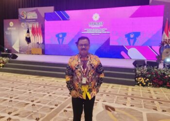 Pj Bupati Gumas Herson B Aden saat menghadiri Apkasi Otonomi Expo 2024 di Hall Jakarta Convention Center Senayan, Rabu (10/7/2024). (Foto : Diskominfosantik Gumas)