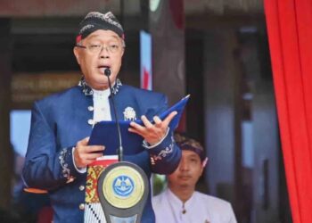 Sekretaris Jenderal Kemenhub Novie Riyanto saat menyampaikan sambutan Menteri Perhubungan pada upacara peringatan HUT RI ke-79, di Kantor Pusat Kementerian Perhubungan Jakarta, Sabtu (17/8/2024). (MASAPNEWS/ANT/HO-Humas Kemenhub)