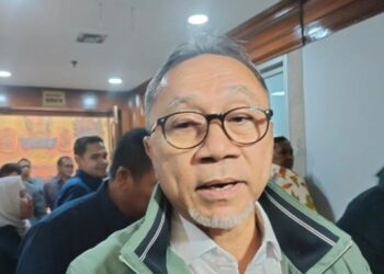 Menteri Perdagangan (Mendag) Zulkifli Hasan menyampaikan keterangan kepada awak media di Kompleks DPR RI, Jakarta, Rabu (4/9/2024). (MASAPNEWS/ANT)