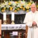 Paus Fransiskus bersiap menyampaikan pesan dalam kunjungannya di Gereja Katedral, Jakarta, Rabu (4/9/2024). (MASAPNEWS/ANT)