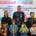 Sekda Gumas Richard berfoto bersama para pemenang dan lainnya. (Foto : Diskominfosantik Gumas)