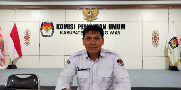 Anggota KPU Kabupaten Gunung Mas, Sugiono. (MASAPNEWS/RY)