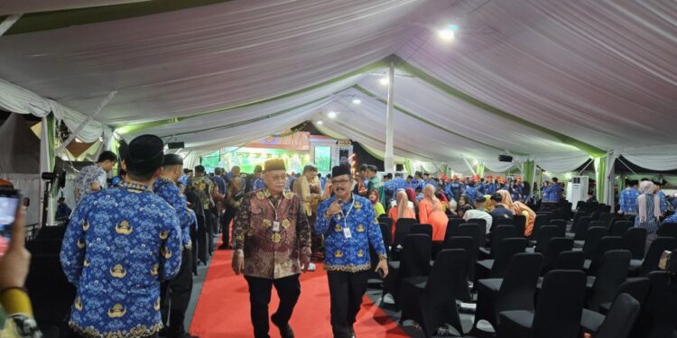 Pj Bupati Gumas Menghadiri Pembukaan MTQ VII KORPRI Tingkat Nasional