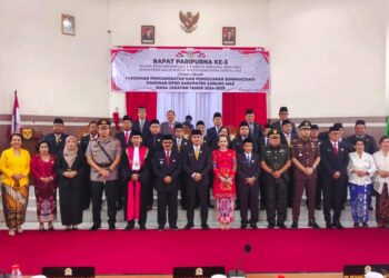 Pj Bupati Hadiri Pengangkatan Pimpinan DPRD Gumas