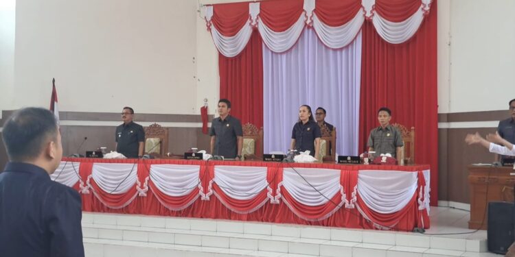 Ketua DPRD Gumas pimpin rapat paripurna ke-6 masa persidangan I tahun sidang 2024