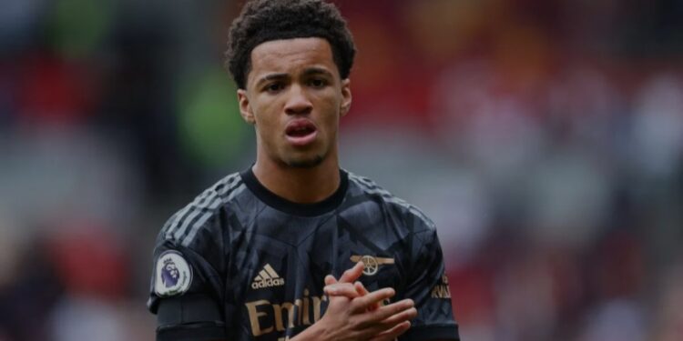 Arsip foto - Pemain Arsenal Ethan Nwaneri melakukan debut pada pertandingan Liga Inggris melawan Brentford di Brentford Community Stadium, London, Minggu (18/9/2022). (MASAPNEWS/ANT)
