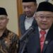 Menteri Pendidikan Dasar dan Menengah (Mendikdasmen) Abdul Mu'ti (kanan) dalam konferensi pers di Jakarta, Selasa (7/1/2024). (MASAPNEWS/ANT)