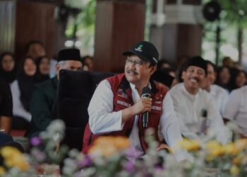 Menteri Sosial (Mensos) Saifullah Yusuf atau Gus Ipul saat menghadiri dialog persama pilar-pilar kesejahteraan sosial di Pendopo Kabupaten Sidoarjo, Jawa Timur, pada Kamis (9/1/2025). (MASAPNEWS/ANT/HO-Kemensos)