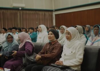 Kegiatan kuliah umum di Uniska Kediri, Jawa Timur. Acara ini menghadirkan Ketua Majelis Ulama Indonesia (MUI) bidang Perempuan, Remaja, dan Keluarga Prof. Dr. Hj. Amany Lubis. (MASAPNEWS/ANT/ HO-Uniska Kediri)
