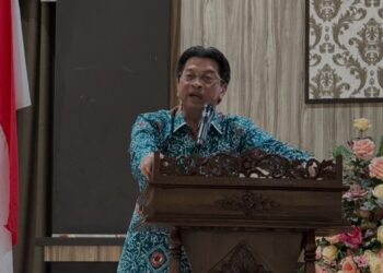 Inspektur Jenderal (Irjen) Kemenag RI Faisal Ali Hasyim memberikan paparan di Bukittinggi, Selasa(14/1/2025). (MASAPNEWS/ANT/HO-Humas Kemenag Sumbar)