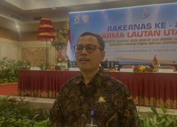 Direktur Lalu Lintas dan Angkutan Laut Kemenhub Hartanto jelaskan skema WFA yang ditawarkan untuk urai angkutan di momen Lebaran 2025, Denpasar, Bali, Selasa (14/1/2025). (MASAPNEWS/ANT)