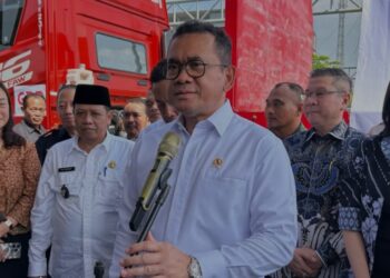 Menteri Perdagangan (Mendag) Budi Santoso usai melepas ekspor produk baja welded beam ke Selandia Baru di Cikarang, Bekasi, Jawa Barat, Rabu (15/1/2025). (MASAPNEWS/ANT)