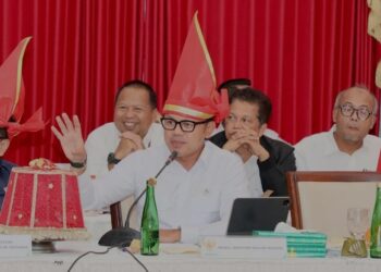 Wamendagri Bima Arya Sugiarto pada Rakor Bidang Pangan Provinsi Sulawesi Selatan Tahun 2025 di Kota Makassar, Jumat (17/1/2024). (MASAPNEWS/ANT/HO-Puspen Kementerian Dalam Negeri)