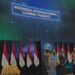 Menteri LH Hanif Faisol Nurofiq (tengah) dan Menteri Kehutanan Raja Juli Antoni (kedua kiri) dalam peluncuran perdagangan karbon internasional di Bursa Efek Indonesia, Jakarta, Senin (20/1/2025). (MASAPNEWS/ANT)