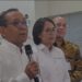Menteri Koordinator Bidang Pembangunan Manusia dan Kebudayaan Pratikno (kedua kiri) ketika ditemui usai rapat koordinasi terkait Pemeriksaan Kesehatan Gratis (PKG) di Jakarta, Kamis (23/1/2025). (MASAPNEWS/ANT)
