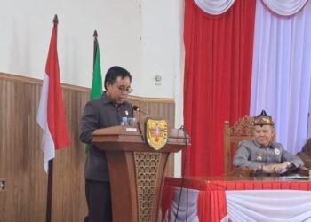 Juri bicara Bapemperda DPRD Gumas Herbert Y Asin. (MASAPNEWS/GCM)