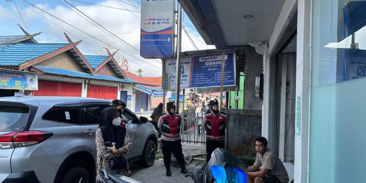 Ciptakan Rasa Aman, Polwan Polres Gumas Gelar Patroli Dialogis