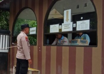 Polsek Kurun Perkuat Cooling System, Sambangi Titik Keramaian Jelang Nataru