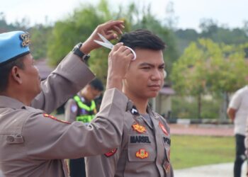 Tingkatkan Profesionalisme, Polres Gunung Mas Periksa Sikap Tampang Personel