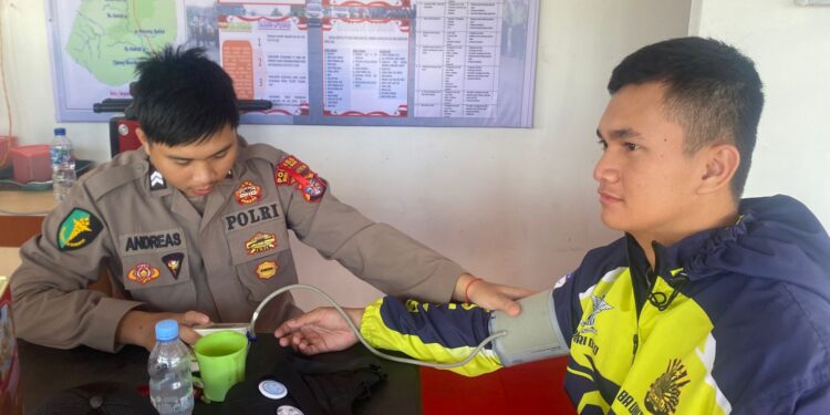 Pelayanan Maksimal Didukung Kondisi Prima, Polres Gumas Cek Kesehatan Personel