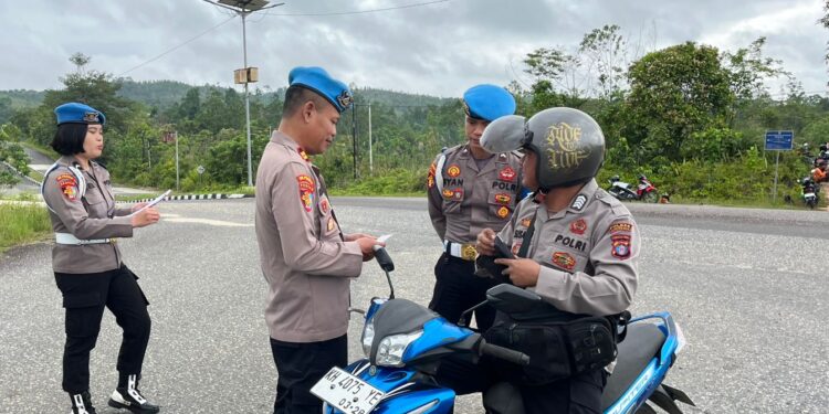 Disiplin Dimulai dari Dalam, Polres Gunung Mas Gelar Razia Internal