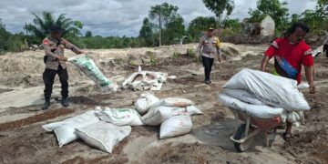 Pagi-pagi Kok Ada 9 Polisi di Desa Tampelas?