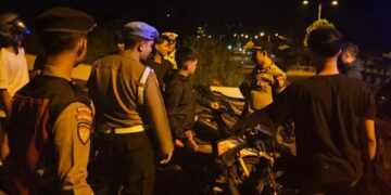 Remaja Kumpul Malam-Malam di Jalanan Kuala Kurun, Eh… Polisi Datang Bawa Ceramah Gratis