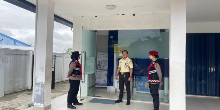 Bukan Polisi Biasa! Srikandi Bhayangkara Gumas Punya Cara Unik Jaga Keamanan Warga