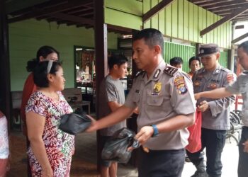 Ada Apa Ya? Didatangi Polisi, Warga Gunung Mas Justru Semringah