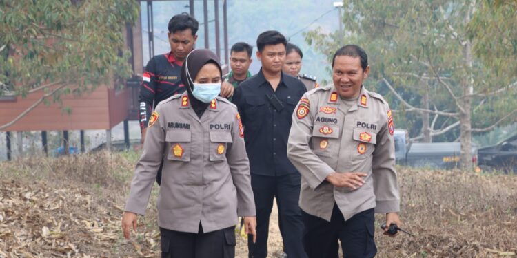 Tim Gabungan Padamkan Karhutla di Jalan Lintas Kurun-Tewah